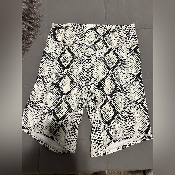 The Rider Short Ascend - Python - Picture 2 of 3